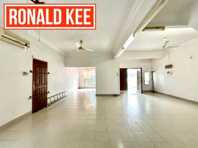 Semi-Detached House For Sale in Sungai Nibong,PNG