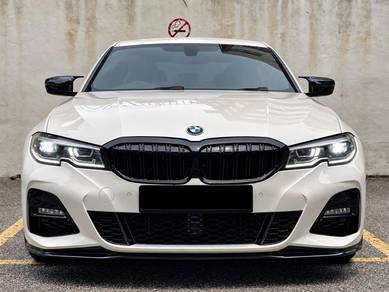 BMW 330i 30i M SPORT in Desa Petaling, KUL