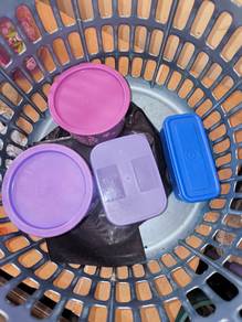Tupperware 