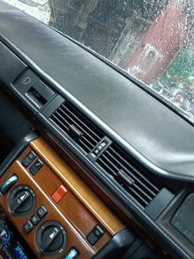 Mercedes Benz 230E  in Georgetown, PNG
