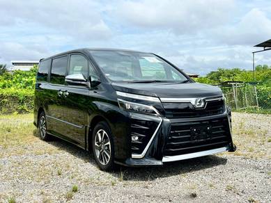 Toyota Voxy KIRAMEKI in Kulai, JHR