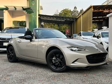 2022 Mazda Roadster S LEATHER PACKAGE