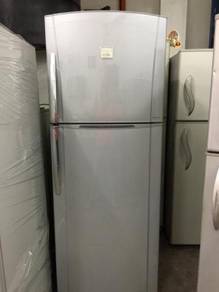 Fridge 2 Pintu Toshiba Doors Freezer Refrigerator