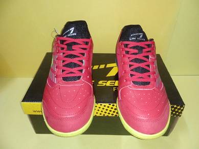 Kasut Sukan Futsal LINE 7 size 9uk
