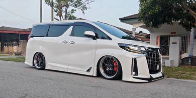 Toyota Alphard 2.5 SC in Ipoh, PRK
