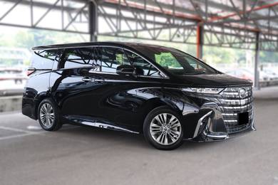 Toyota Alphard Z in Puchong, KUL