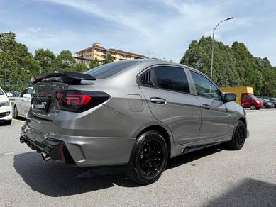 Proton Saga PREMIUM CVT in Seri Kembangan, SGR