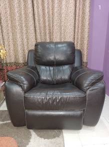 Set sofa 1 2 3 seater terpakai utk dijual seadanya