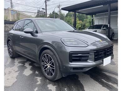 2024 Porsche Cayenne BASE