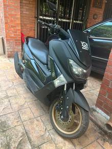 Yamaha NMAX