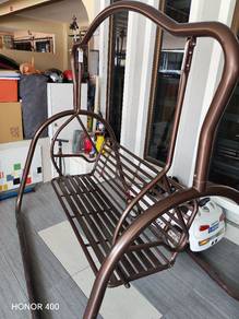 Buaian besi