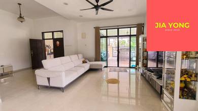 Semi-Detached House For Sale in Balik Pulau,PNG