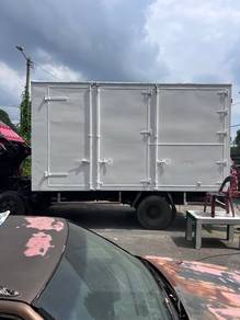 MITSUBISHI 3ton 14 feet