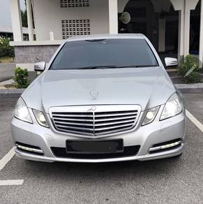 Mercedes Benz E200 200 CGI BlueEFCY AVNTGRDE(CBU) in Bangi, SGR