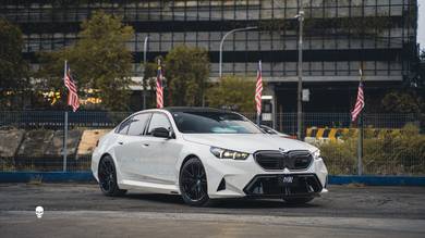 BMW M5 - in Tiong, KTN