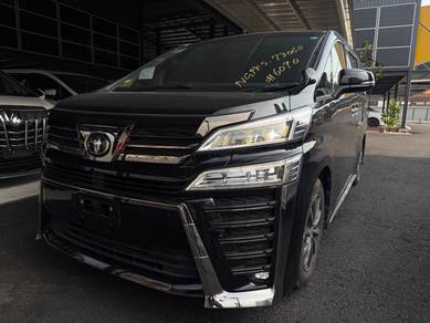 Toyota Vellfire GOLDEN EYES II in Ampang, KUL