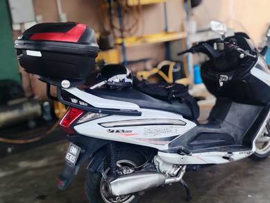 Sym VTS 200