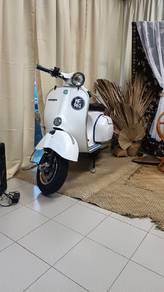 Vespa Super 150
