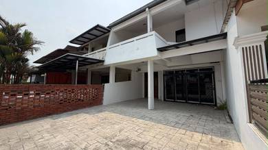 2-storey Terraced House For Sale in Perling,JHR