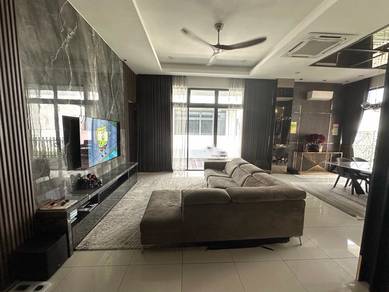 Semi-Detached House For Sale in Setia Alam,SGR