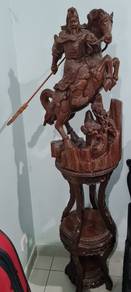Chinese Kwan Gong set with stand