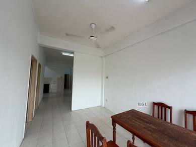 Condominium For Sale in Vista Indah Putra