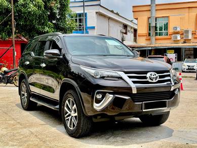 Toyota Fortuner SRZ 4X4 in Johor Bahru, JHR