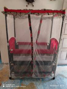baby cot