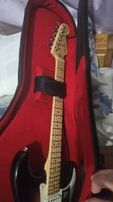 original Fender maxico player series stratocaster.