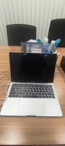 Macbook Pro 13 Inch 2017