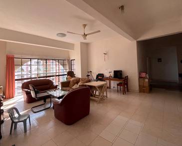Condominium For Sale in Evergreen Park Scot Pine