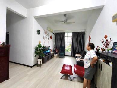 Apartment For Sale in Tiffany Villa
