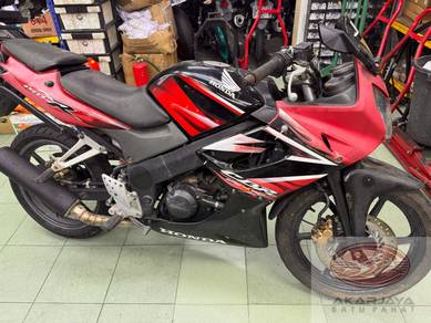 Honda CBR150R