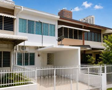 2-storey Terraced House For Sale in Pulau Tikus,PNG