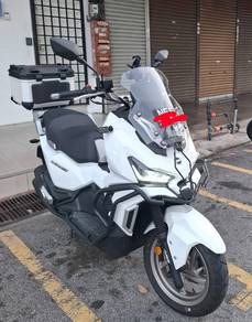 Sym Husky ADV 150