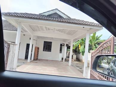 Bungalow House For Sale in Bukit Beruntung,SGR