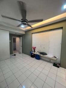 Apartment For Sale in Puncak Baiduri Apartment