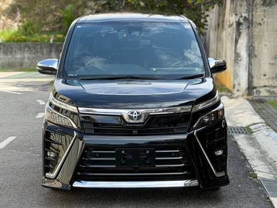 Toyota Voxy ZS KIRAMEKI III in Cheras, KUL