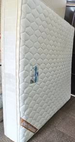 King Size Tebal 12inci ada Spring 