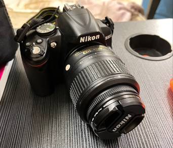 Nikon D3000