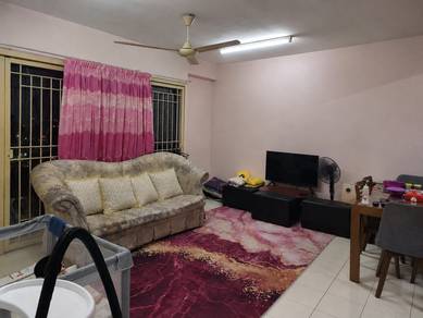 Apartment For Sale in Prima Tiara II