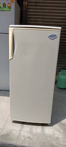 Jenama Toshiba 1door fridge refrigerator 170L