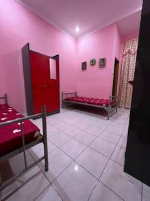 Room in Ulu Tiram, JHR