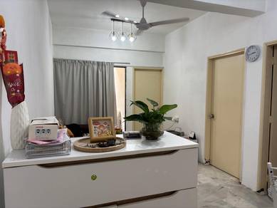 Flat For Sale in Flat Pandan Indah