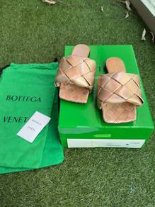 Original Bottega Veneta Lido Flat Sandals Size 35