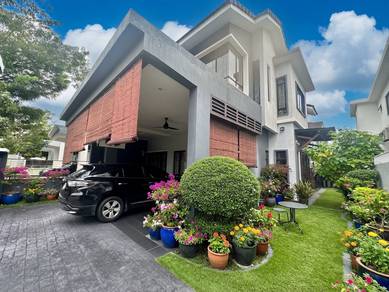 Semi-Detached House For Sale in Shah Alam,SGR