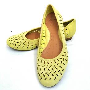 CLARKS Active Air Pale Citrus Suede Flat Shoe