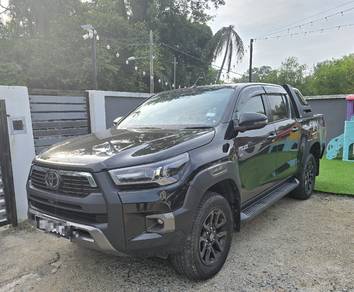 Toyota Hilux ROGUE in Pasir Puteh, KTN