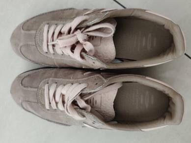 All kinda shoes