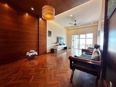 Condominium For Sale in The Suites @ Waterside (Straits Quay)